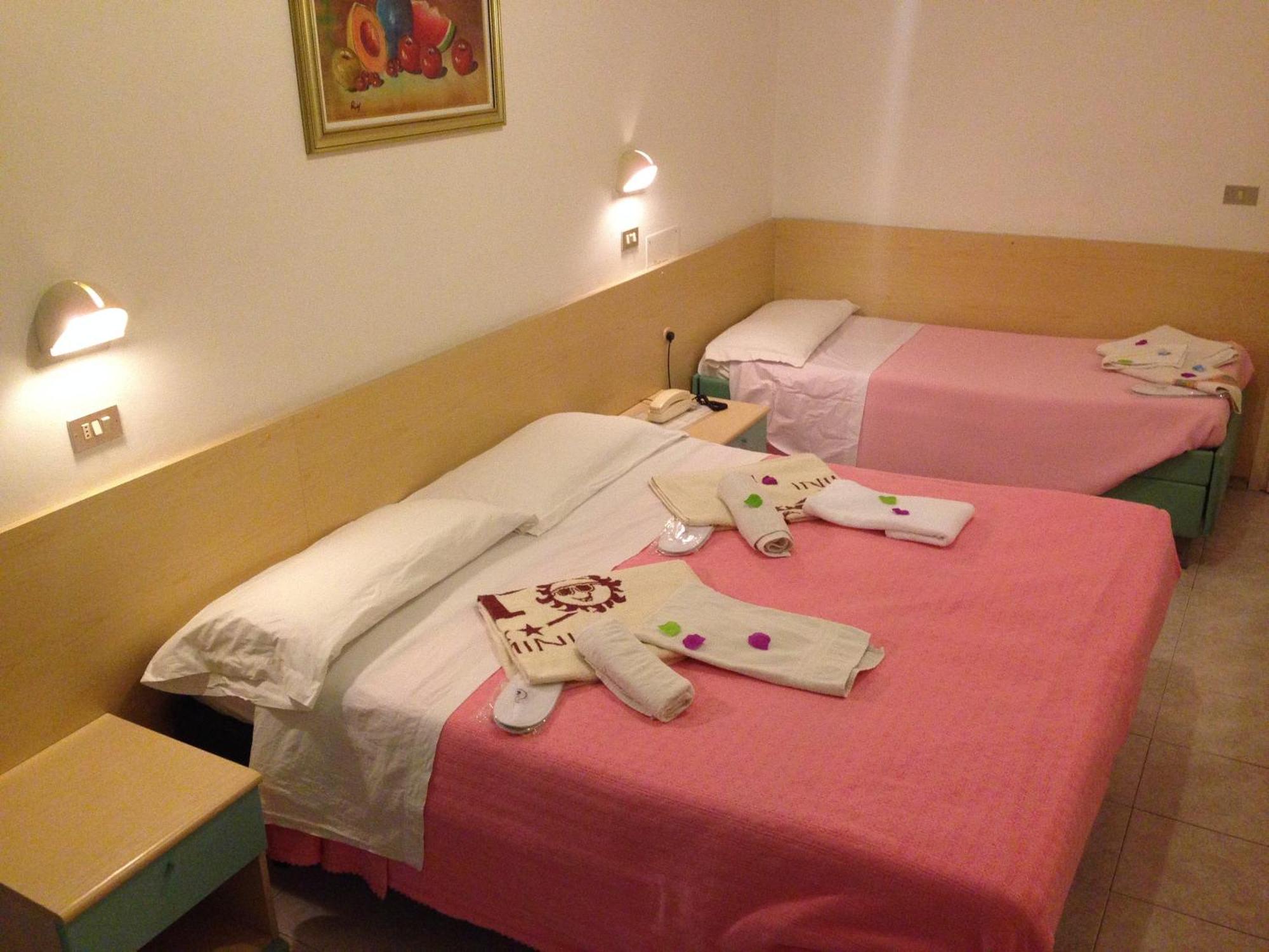 Hotel Peonia Rimini Ruang foto